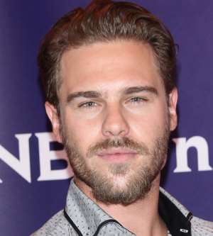 Grey Damon